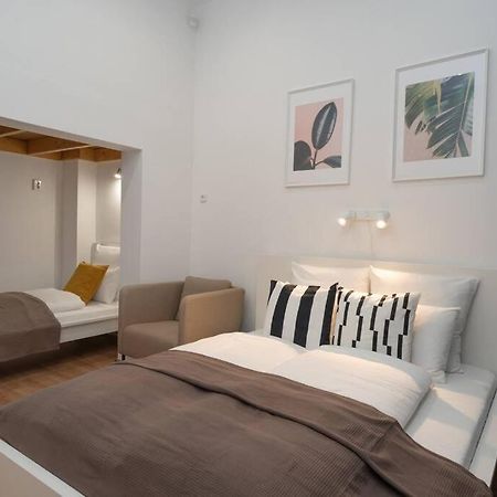 Best Located, 150 M2 5 Bedrooms Apt., Budapesta Exterior foto
