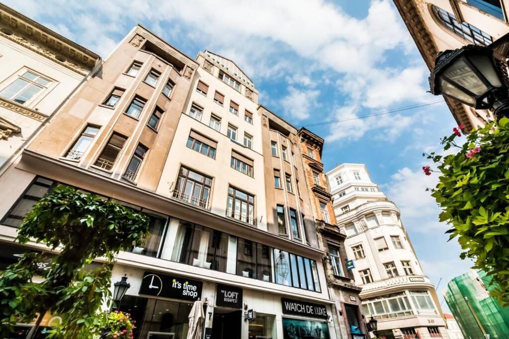 Best Located, 150 M2 5 Bedrooms Apt., Budapesta Exterior foto