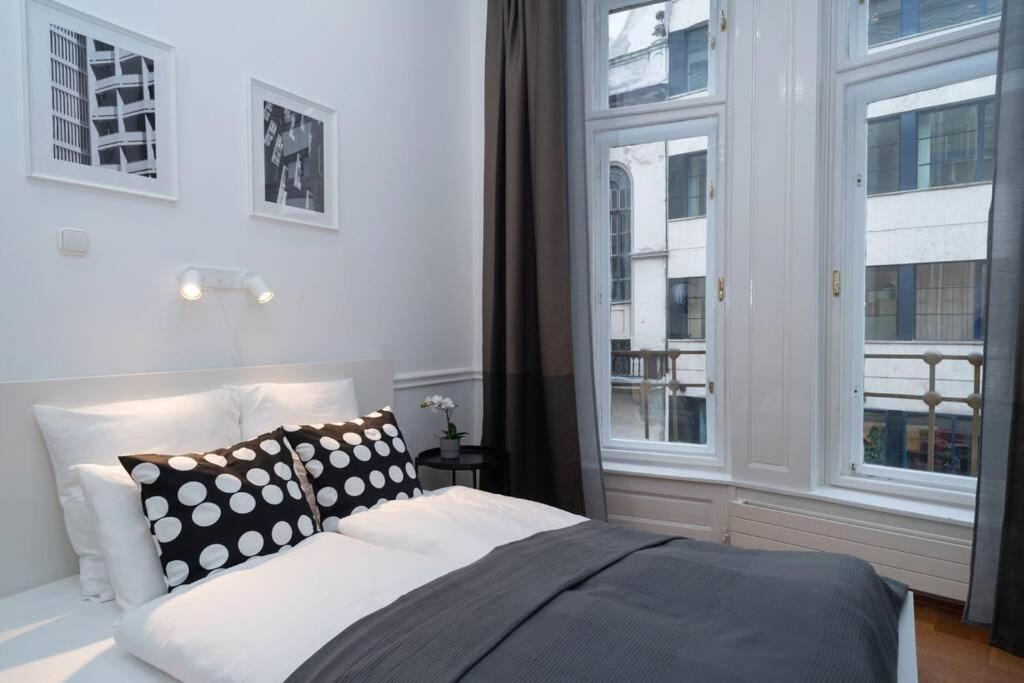 Best Located, 150 M2 5 Bedrooms Apt., Budapesta Exterior foto