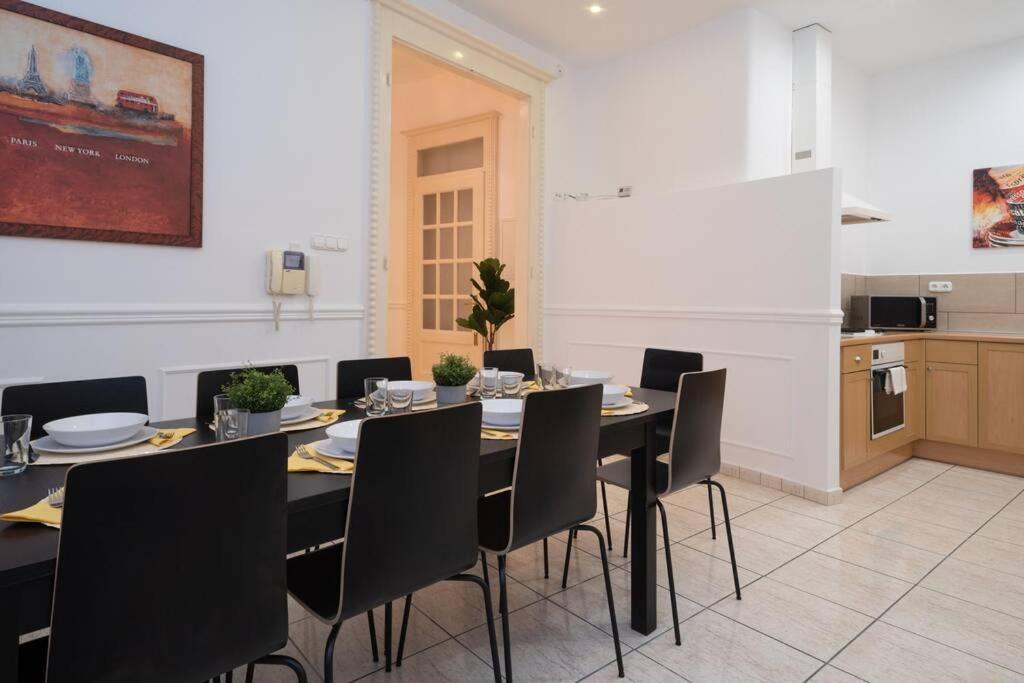 Best Located, 150 M2 5 Bedrooms Apt., Budapesta Exterior foto